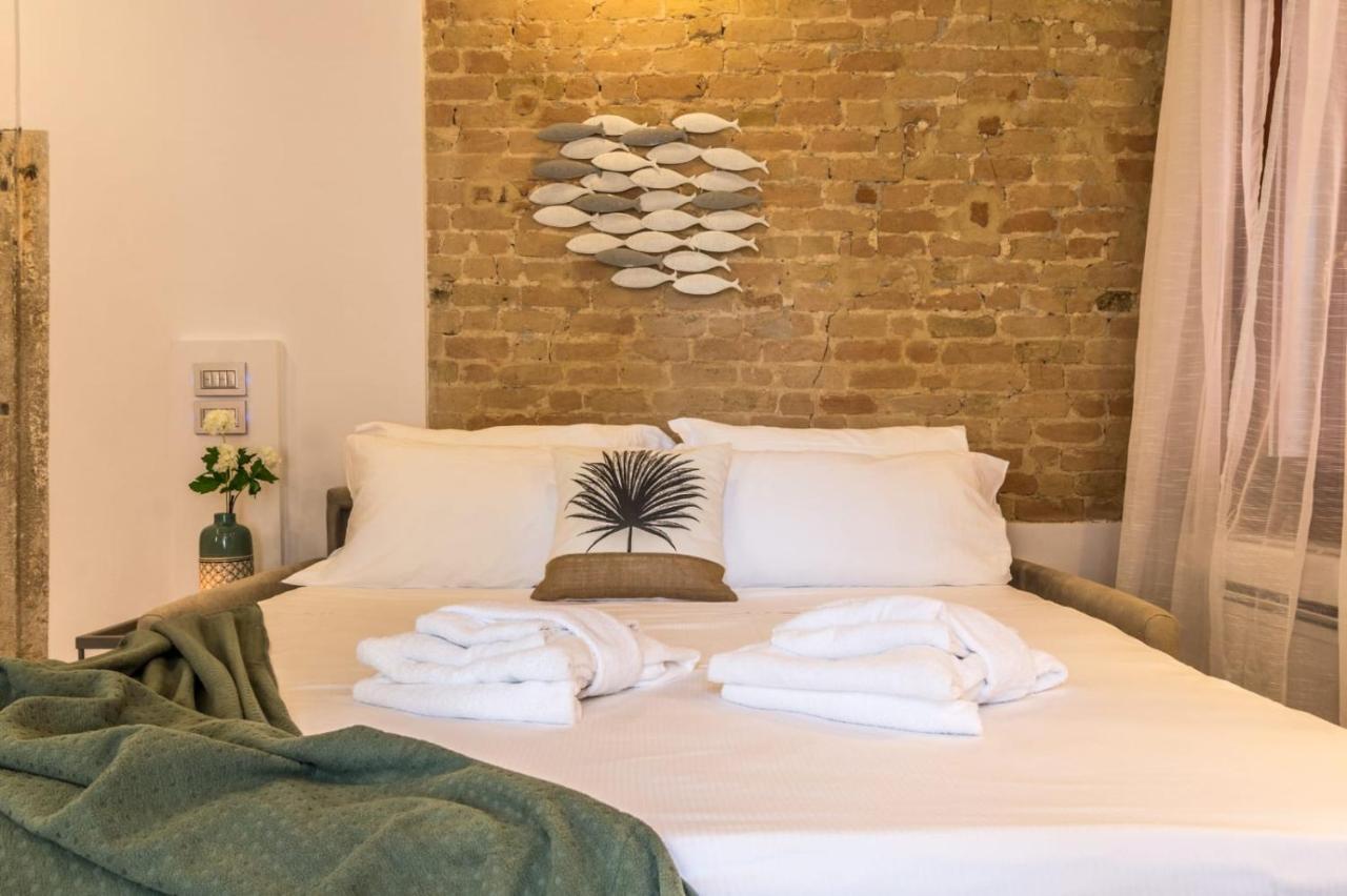 - Biennale 1 - 2 - 3 Apartment