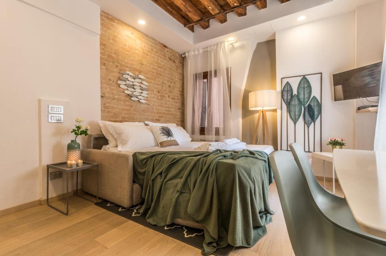 Apartament - Biennale 1 - 2 - 3 *
